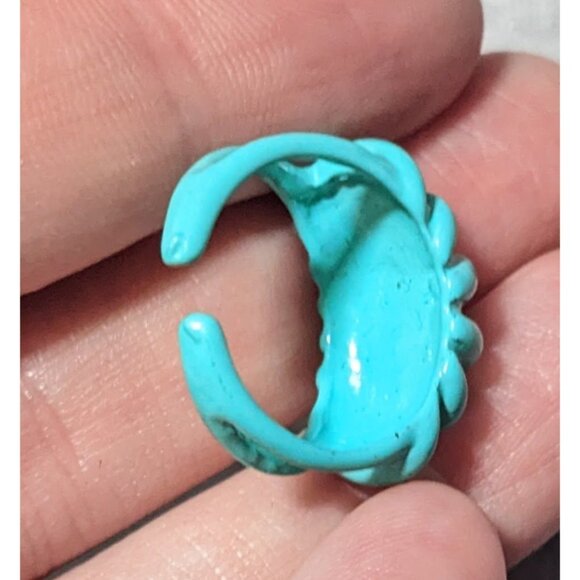 Mermaidcore Blue Scalloped Metal Enamel Coated Ring Size 5 - Picture 14 of 14